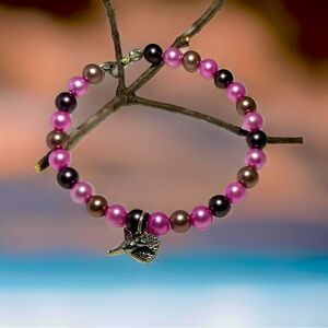 Cute heart and hummingbird bracelet